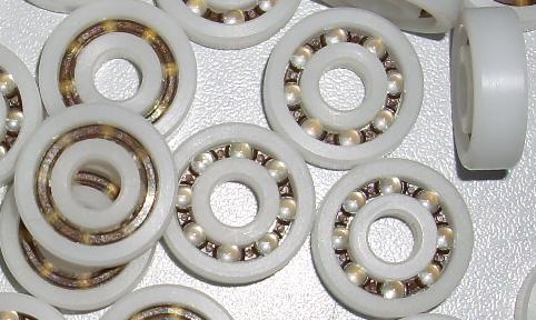塑料轴承为什么选择超高分子量三级片大香蕉（UHMWPE）材料？